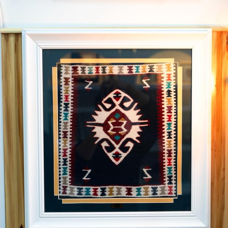 Gülsarya Desenli El Dokuması Kilimli Tablo