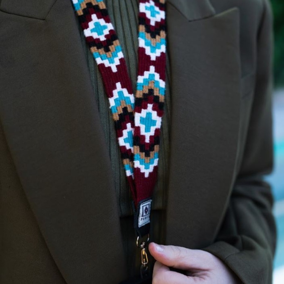 Kilim Telefon Tutacağı